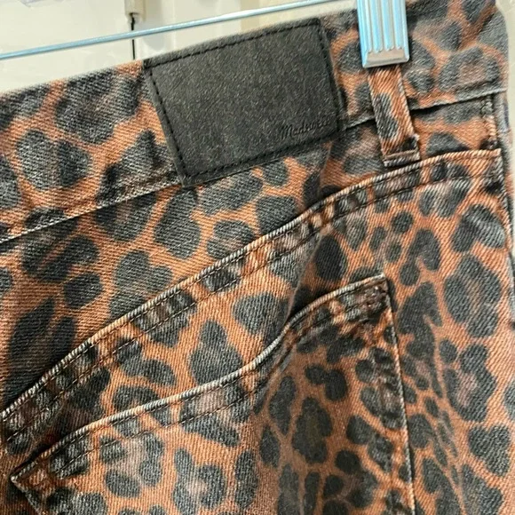 Madewell Leopard Print Low Slung Baggy Jeans in Dark Coffee - Picture 4 of 11